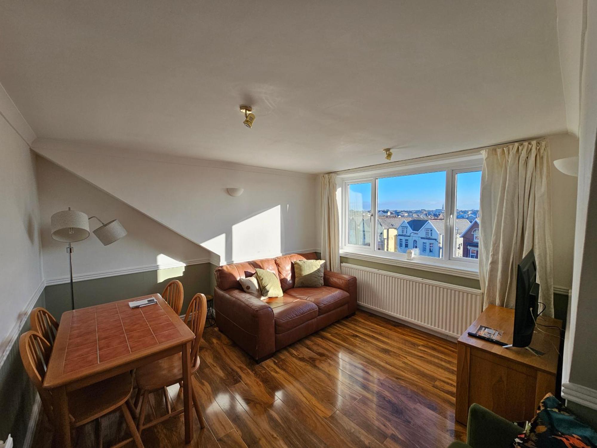 2 Bed Apartment Lakeside On The Promenade Southport Zewnętrze zdjęcie